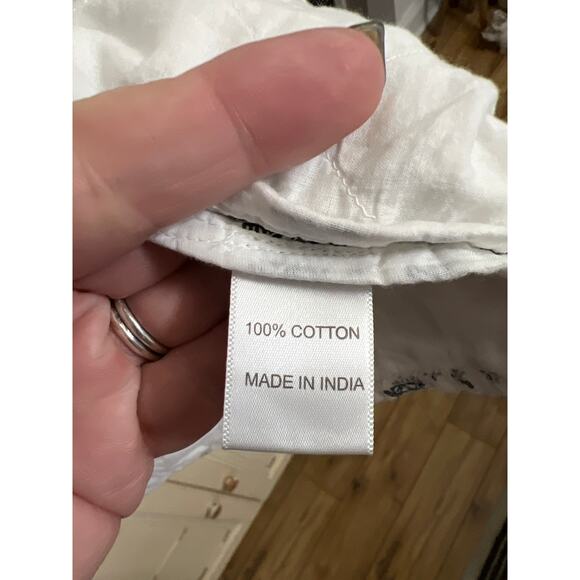 Bobbie Wren size small white and black quilted jacket - Picture 4 of 4